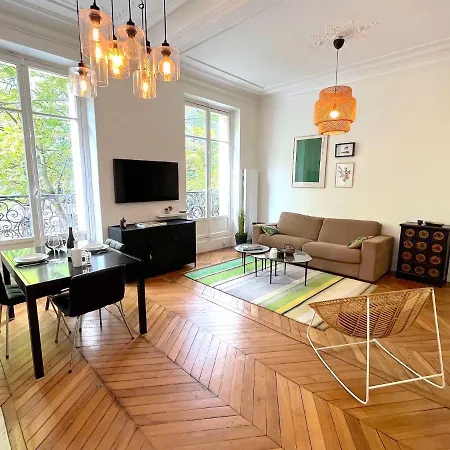 Michel-ange Apartment *